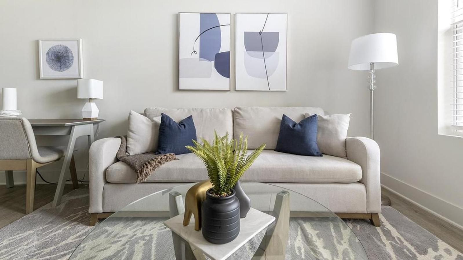 Landing At The Henry - 2 Bedrooms In Northwest Apartamento