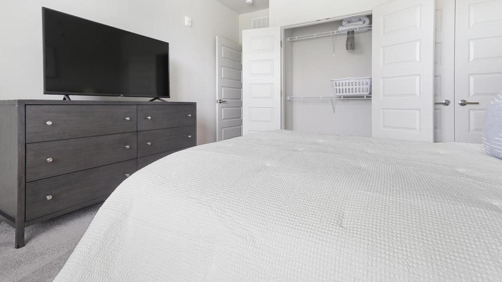 Landing At The Henry - 2 Bedrooms In Northwest Apartment *